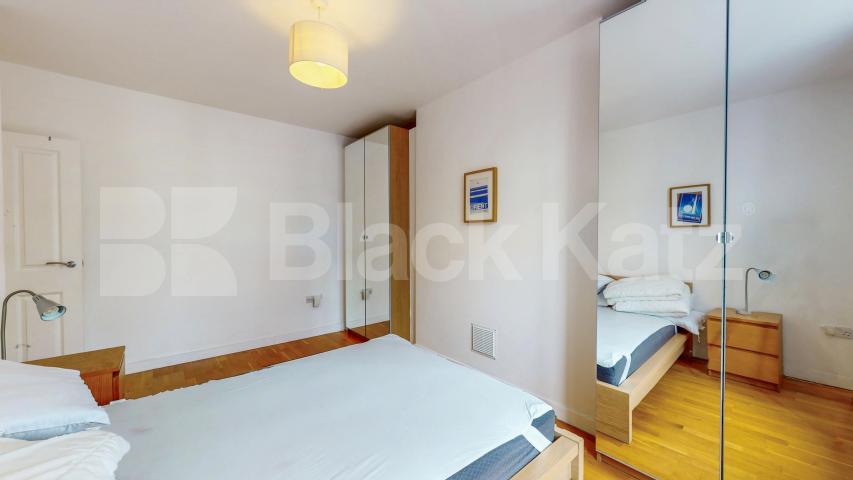 Refurbished Refurbished Two Bedroom Flat in Elegant Period Conversion Rochester Road, Camden